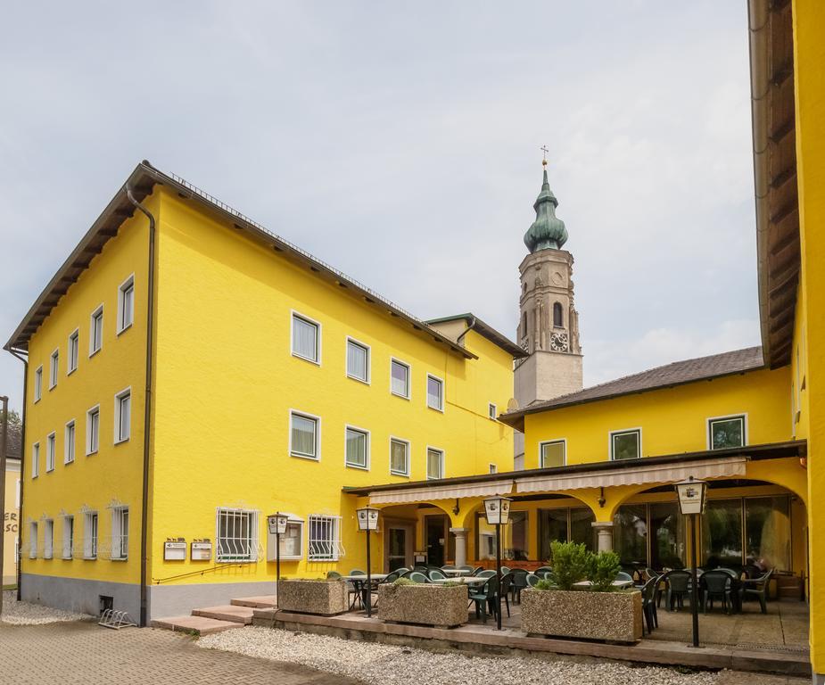 Stiftsgasthof Hochburg Exteriör bild